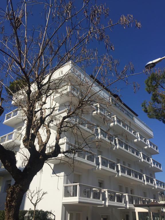 Hotel Residence Veliero Riccione Exterior foto